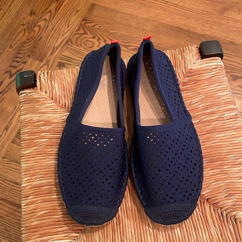 SeaStar navy neoprene espadrilles sz 8